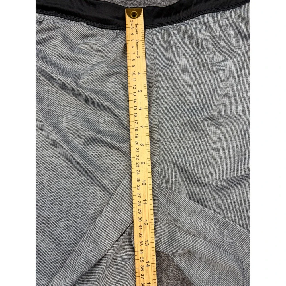 Adidas Shorts Mens XL Grey Aeroready Athletic Gym Running Zip Pocket Activewear